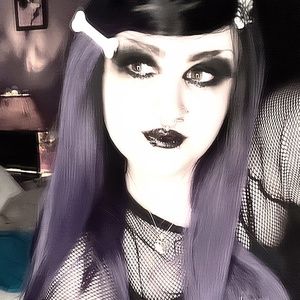 Meet your Posher,  Batty